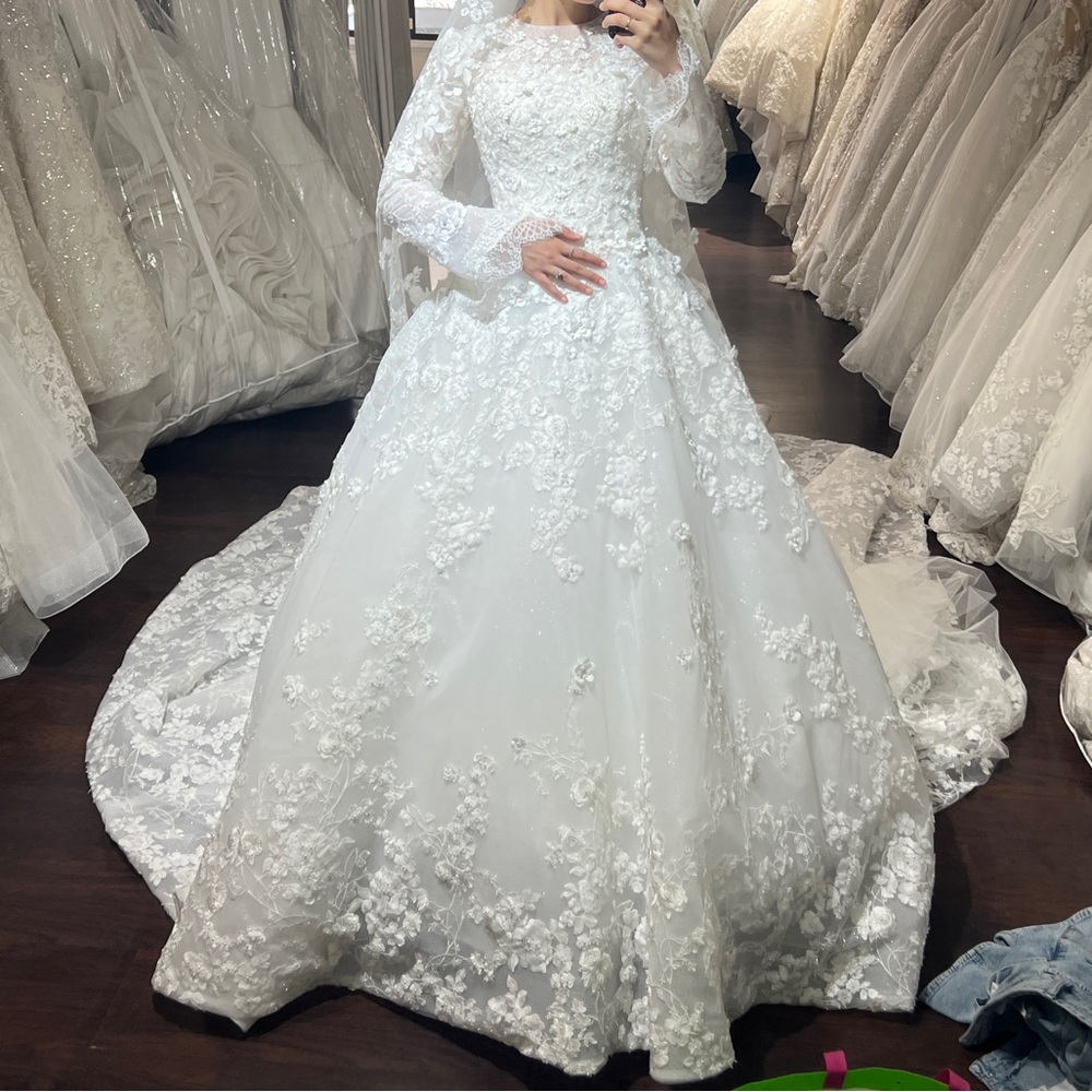 Luxury Floral Lace Pearl Ball Gown Wedding Dress Long Sleeves & Cathedral Train